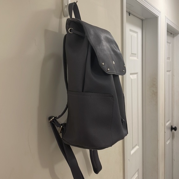 Unknown brand blue drawstring faux leather bag - Picture 4 of 9